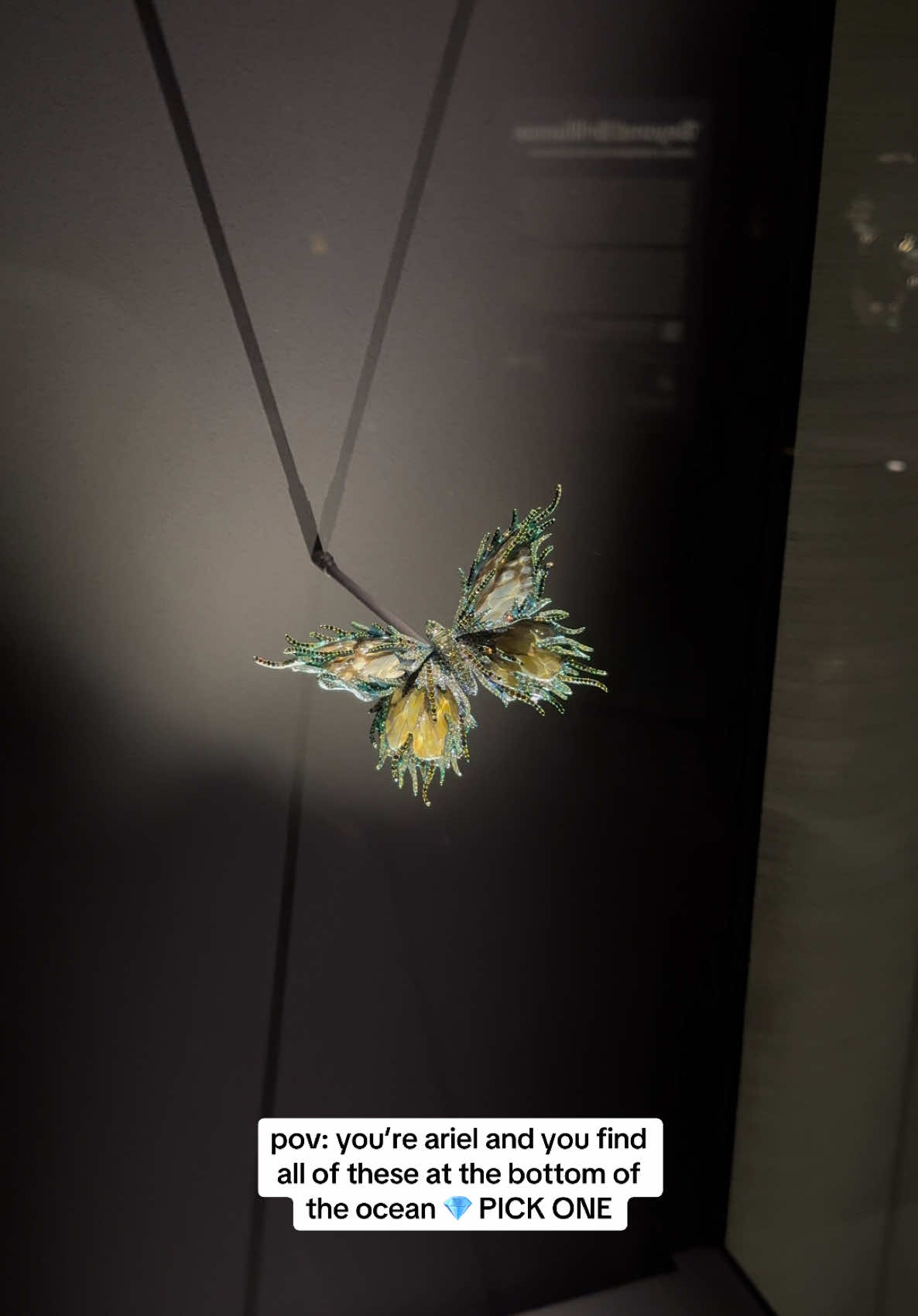 “Beyond Brilliance: Jewelry Highlights from the Collection” does something to my soul. 💎 Princesa 👸🏻🦋 #fyp #diamonds #jewelrytok #jewelrylover #gold #luxury #museum #pickone 