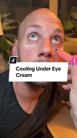 He said “ooo its cooling” 😆❄️ #undereyes #undereyecircles #undereyebags #undereyecream #eightsaintsskincare #mensskincareproducts 