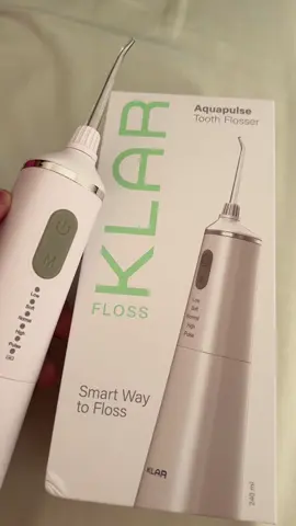 KLAR floss smart way to floss, aquapulse tooth flosser #klar #waterflosser #gigisehat #gusisehat #antiplaque 