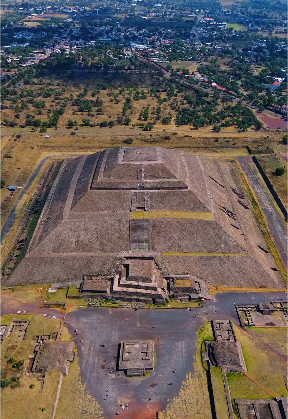 Pirámide del sol Teotihuacán noreste de la Ciudad de México🇲🇽   #teotihuacanmexico #mexico #ciudaddemexico #piramidesdeteotihuacan #turismomexico 