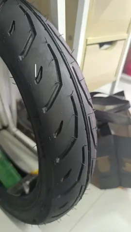 R8 Tubeless tire. Mura at matibay na gulong  #tire #tubeless #tire14 #hondaclicktire #gulong