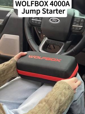 With the WOLFBOX Jump Starter , with a peak power of 4000A, it can leap over almost any vehicle