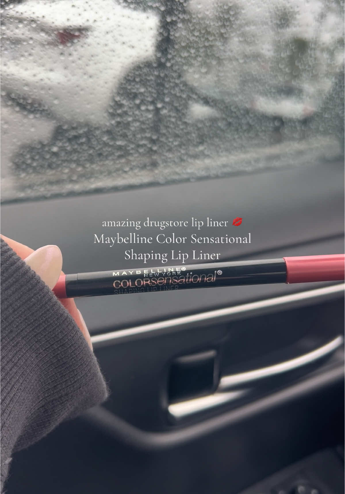 color is perf, blends great, stays on for so long 💋 #drugstoremakeup @Maybelline NY 