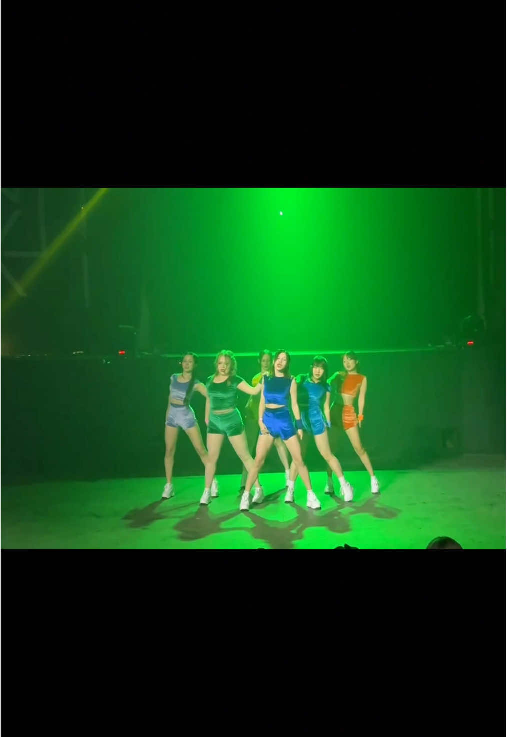 #fancam #wigglewiggle #dance #coverdance #kpop #hellovenus #cover 