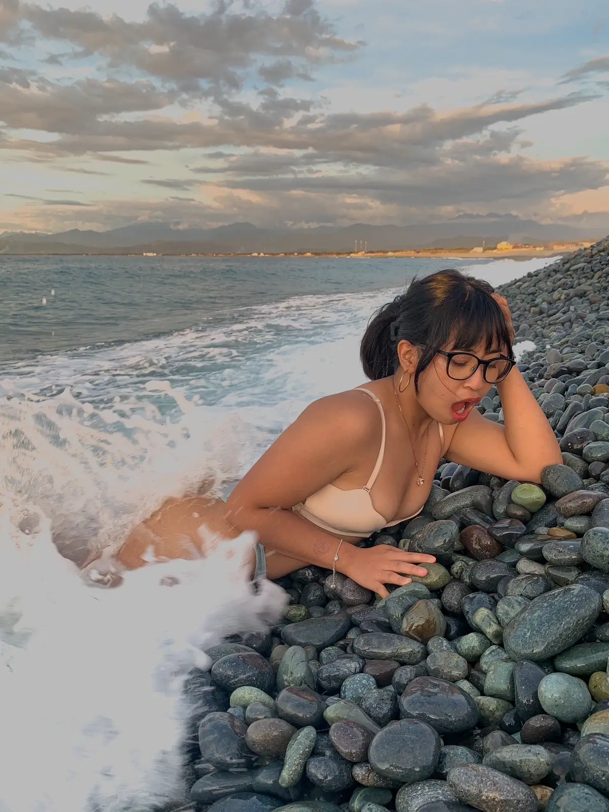 🫦🫦🫦 #fyppppppppppppppppppppppp #fypage #fyp #fypシ゚ #mewtwo #musclemommy 