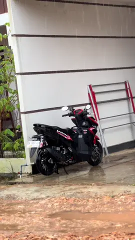 Hanyar mambasuh😭😭🥶 #vario #gen2 #fyp #stylekt #variomodifikasi #platktmeresahkan #garasicodot #indomatic_style 