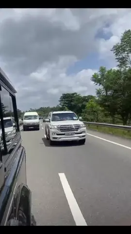#royalguard 🚨🚔#vip #srilanka #video #trending #vipsquad🇱🇰 #fyyyyyyyyyyyyyyyy #viralvideo #tiktok #fypviralforyou #fyp #onemillionaudition #suv #defender #landcruiser  #70series #v8 #lc200 