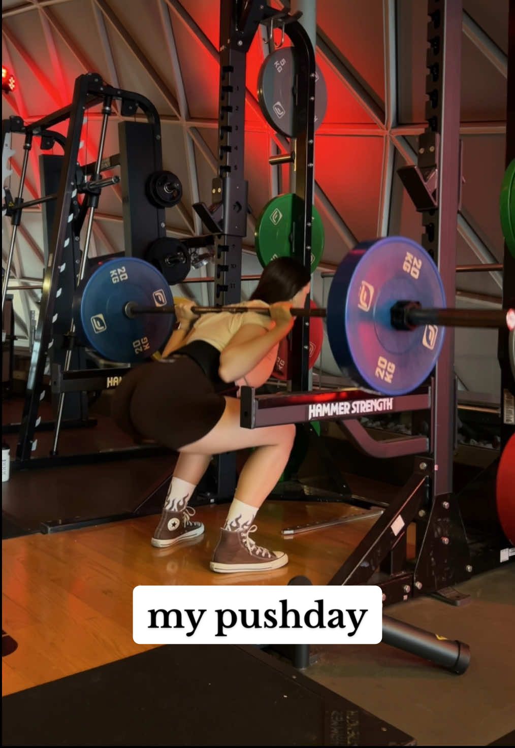 my fav’ push exercises 🌪️🦾 what is yours? #pushday #squats #benchday #GymTok #gym #gymrat #prozis  #fitnessfirst #frankfurt 