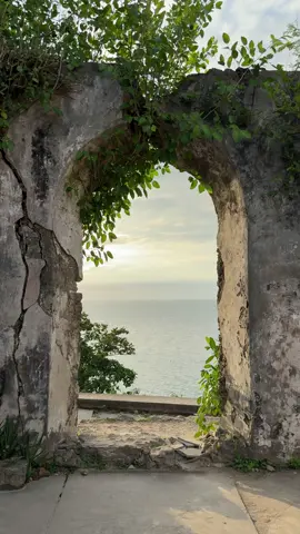What a beautiful spot 🤩 #fyp #fy #iloilo #guimaras #guisilighthouse #lighthouse 
