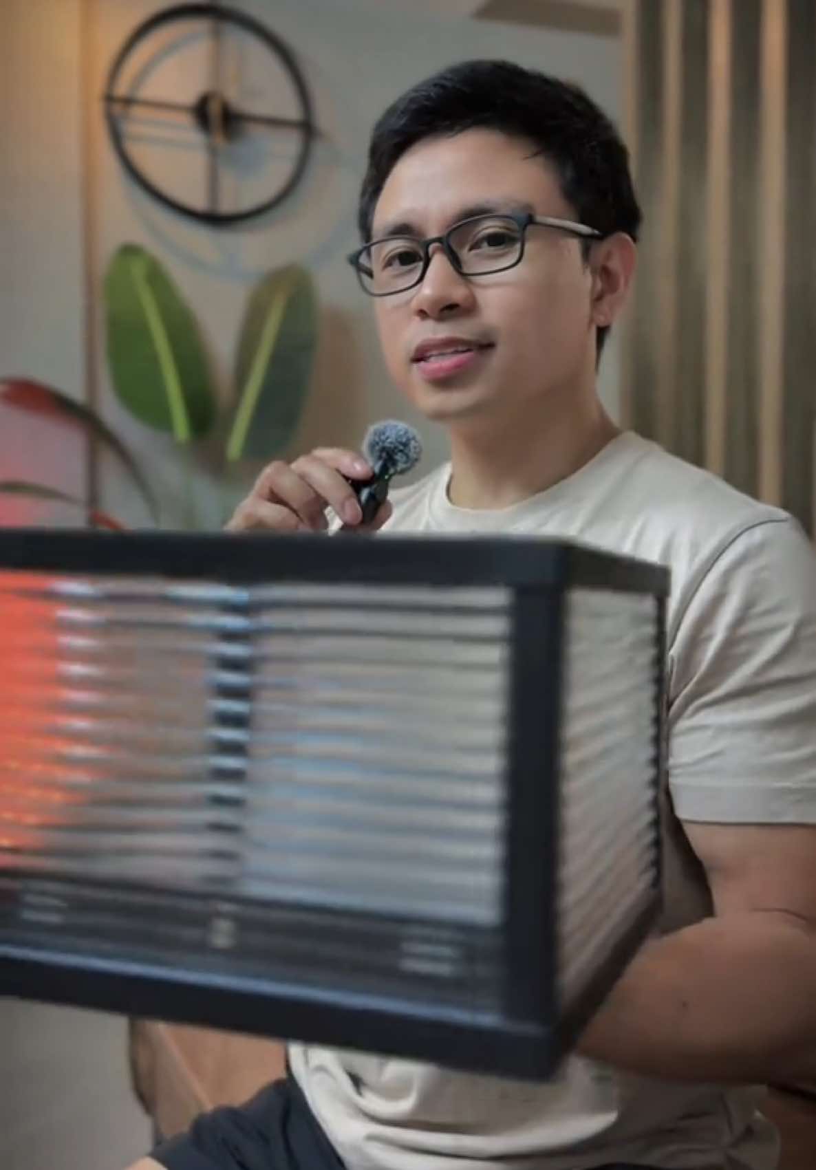 May ilaw ka na sa gate libre pa sa kuryente gamit tong SOLAR POST LIGHT🔆 #solargatelights #solarpillarlight #solarpostlight #solarlights #solarlightwithpanel #solarlightoutdoor #solarlightwaterproof #tipidtips #recommendations 