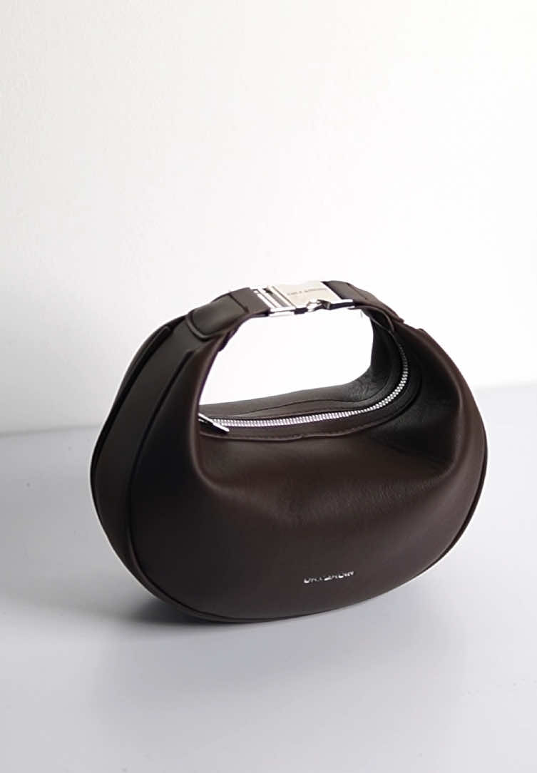 Menawan sungguh si dia ni 😍 #worldofdrcardin  #drcardin #stylewithdc #drcardinmalaysia #fashion #fyp #supportlocal #localbrand 