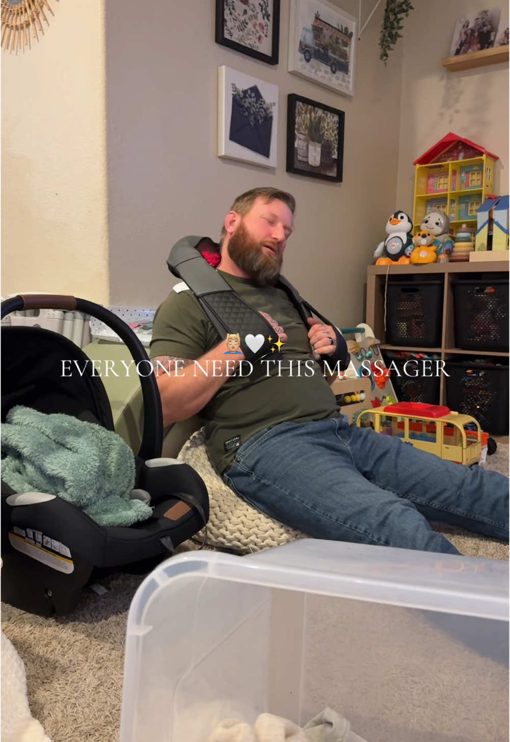 This massager has gotten sooo much use at our house; they’re all obsessed✨✨ #tiktokmakemebuyit #shiatsumassage #neckmassage #TikTokShop #buyitnow #SelfCare #neckteck #viralproducts #honestreview #viralneckmassager #neckmassager #massageshawl #ttshopdeals #ttshop #viral 