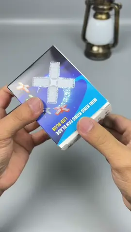 Đèn led gấp tiện lợi. #denled #giadungtienich #xuhuong 