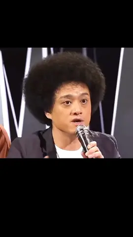 「薛之谦拿着赵英俊的吉他和他的歌上了春晚」我们都有记得赵英俊#薛之謙 #jokerxue #赵英俊 #方的言 #谦友 #春晚2025 #fypppppppppppppppppppppppppppppp 