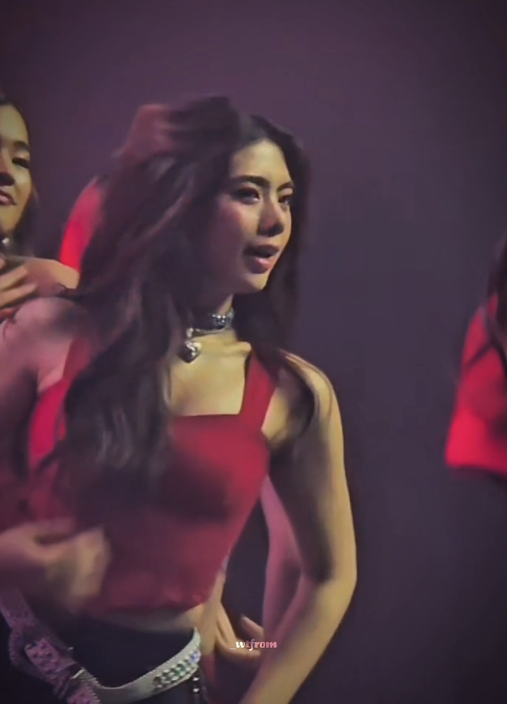 so hot like fire #binimikha #mikha #bini #biniph #fyp #foryoupage 