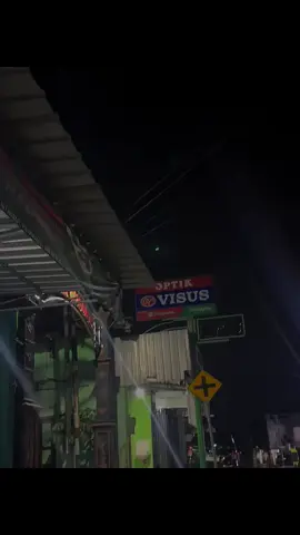 sore² ngulukne layangan🙂