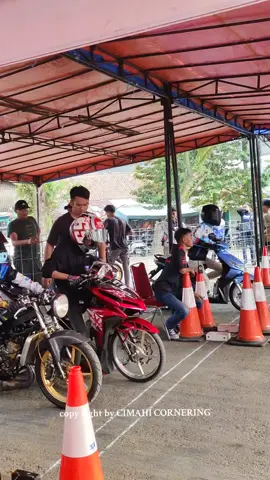 @vario_frost 🔥 #variofrost #balapmotor #balapmotorindonesia #dragrace #dragracing #cimahicornering #sircuitbrigifcimahi #variomodifikasi 