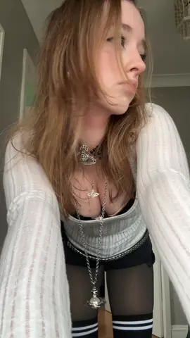 dti #fitcheck #outfit #outfitinspo #fashion #fashiontiktok #idkwhatcorethisis #dti 