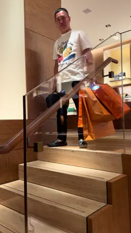 Công việc bận rộn nhưng lúc nào cũng yêu thương bản thân !