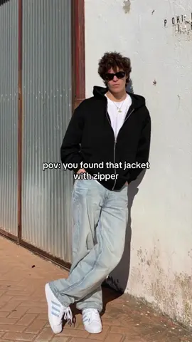 Men with this jacket and outfit 🫶 #mensoutfit #outfitideas #jacketwithhoodie #jacketwithzipper #jacketformen #mensclothing #largehoodie #fyp #foryou #foryoupage 