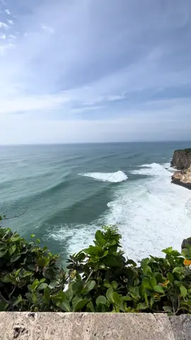 Cantik ❤️‼️  #uluwatu #uluwatubali #bali #fyp #fypシ 