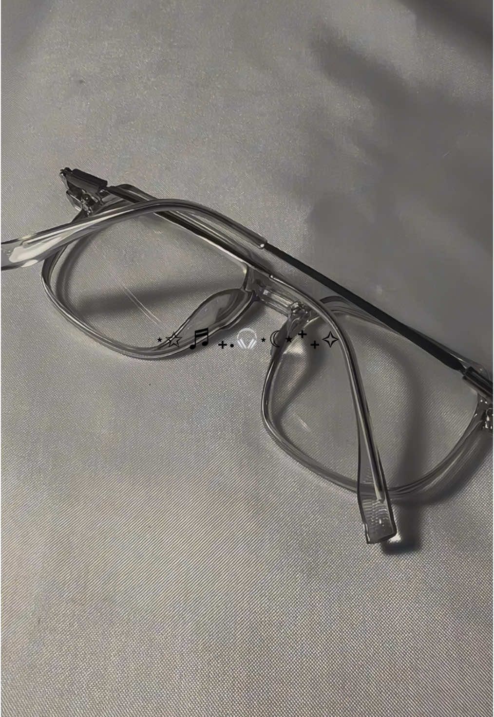 #แว่นตา#แว่นตากรองแสง #แว่นตาแฟชั่น #แว่นตากรอบดํา #พิกัด 