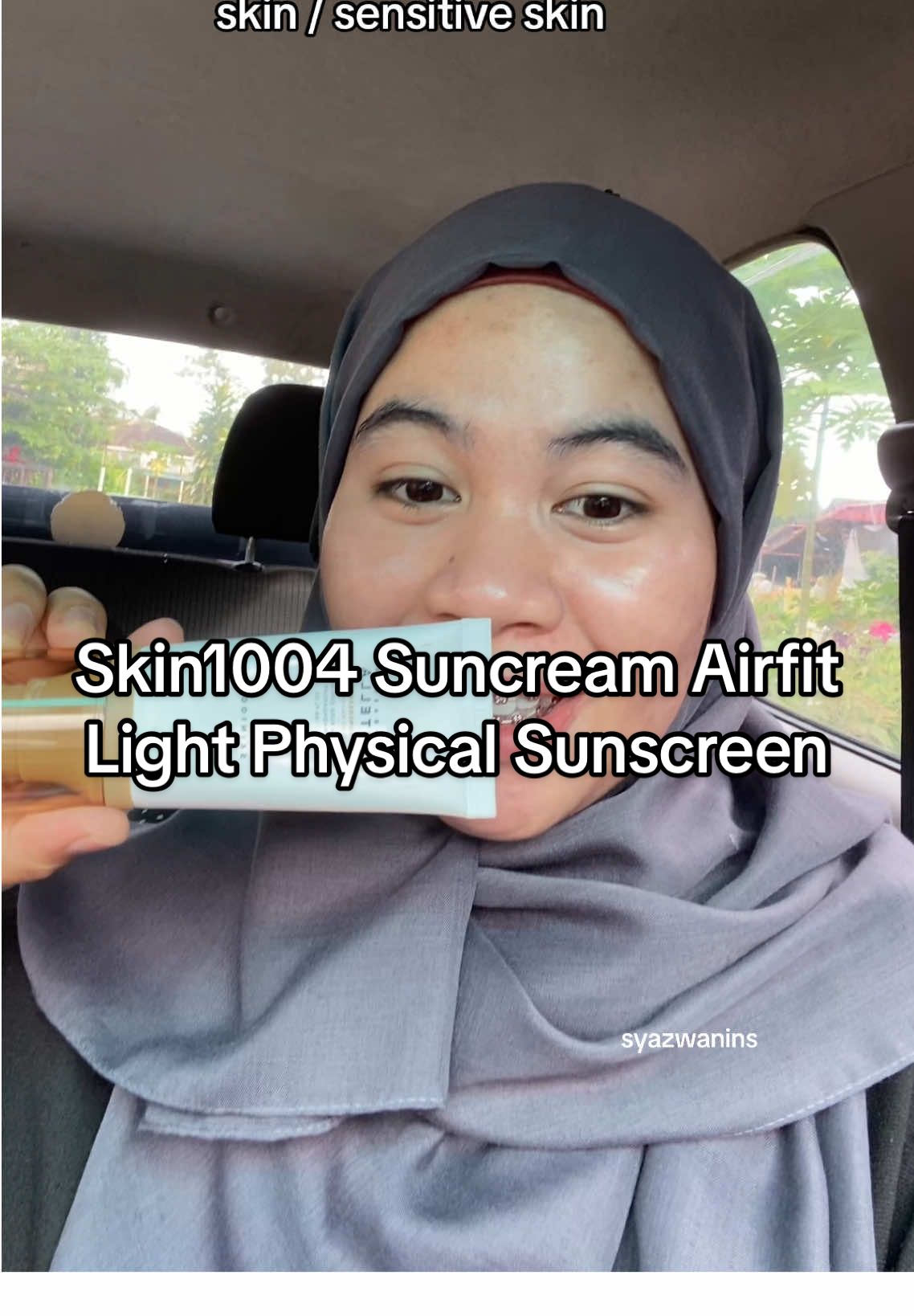 Sensitive & acne prone skin memang recommend utk guna physical Sunscreen sebab less irritate . Skin1004 Suncream Airfit-Light