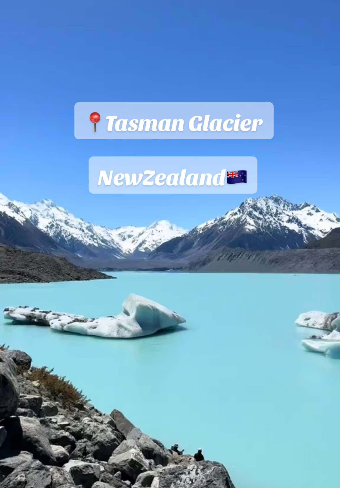 🥹😍 20 mins hiking for this beautiful views TASMAN GLACIER NEWZEALAND 🗻🇳🇿#newzealand #southislandnz🇳🇿 #mtcooknewzealand #mtcooknationalpark #tasmanglacier #natural ###beautiful #Hiking 