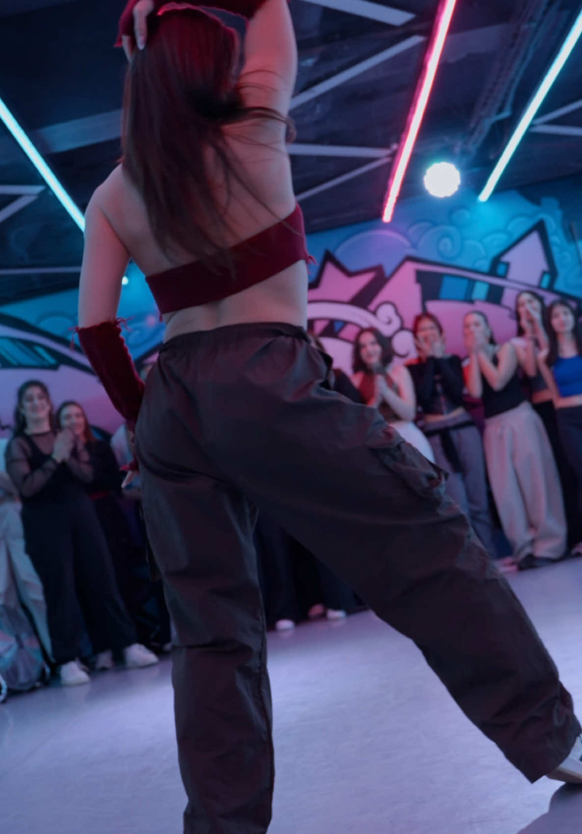 SOON 🎥🫣 #streetjazzclass #streetjazzdance #choreo #dance #choreography #dancer #danceteacher #pourtoii #fyp #paris #workshop 