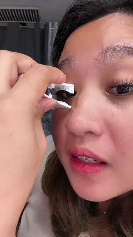 Ang Dali lang ilagay Neto tapos lightweight lang and very natural looking ! #magneticeyelashes #eyelashextensions 