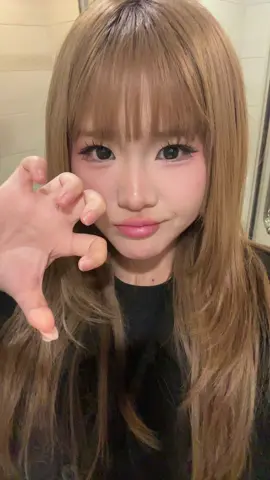 In my soft girl era 🎀🥰 #fyp #softgirl #makeup #asian #asiangirl #viral 