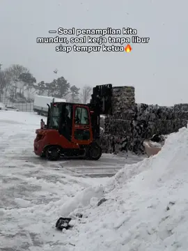 Badai salju juga kita gass ajh ketua🥶#koreaselatan🇮🇩🇰🇷 #tkikorea🇰🇷🇮🇩 #foryoupage #pahlawandevisa #pyfツ #pmikorea🇮🇩♡🇰🇷 #musimdingin #salju 