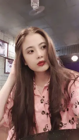 Cuộc sống giống như một chiếc ghế xoay, nó luôn quay tròn, và đôi khi bạn phải tự quay mình để nhìn thấy mọi thứ!