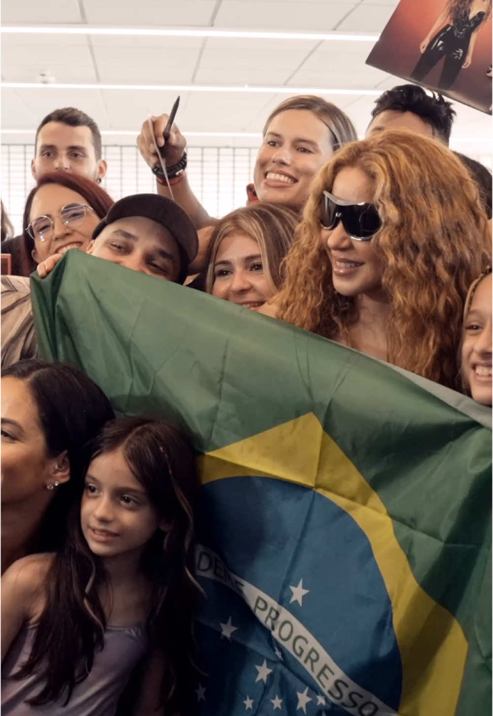 Já estou aqui, te amo Brasil 🤍🇧🇷 #LMYNLWorldTour 