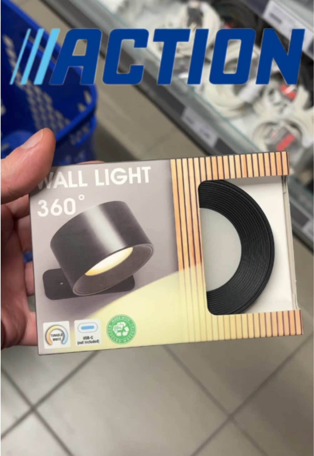 BACK in ACTION🥳 Wall light 360 creates a warm and cozy light #action#actionfinds #actionaddict #actionnederland #actiondeutschland #actionbelgique #actionfrance #actionmagasin #actionhack #action #actionmagasin #actionmagasins #magasinaction #magasinsaction #actionbe #actionbelgique #actionbelgium #actionbelgie #actionaddiction #actionaddict #actionaddicte #addictaction #addictactionmagasin #addicteaction #nouveauteaction #nouveautesaction #nouveautéaction #nouveautésaction #actionnouveaute #actionnouveautes #actionnouveauté #actionnouveautés #actiondeco #actiondéco #actiondecoration #actiondécoration #interior#homedecor #walllight 