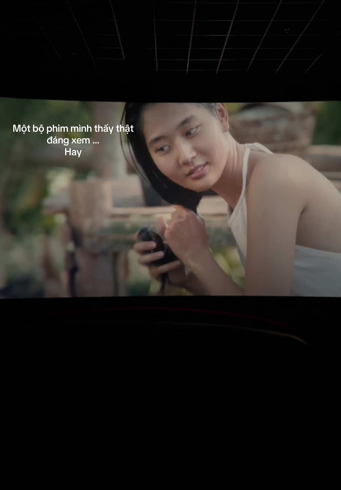 Phim : Đèn âm hồn  Lúc đầu chỉ hy vọng phim ổn thôi vì lần đầu tiên anh Hoàng Nam làm điện ảnh  Nhưng nhưng nhưng mà anh ấy đã mang đến một cực phẩm điện ảnh Việt …. #denamhon #phimdenamhon #stthaohao 