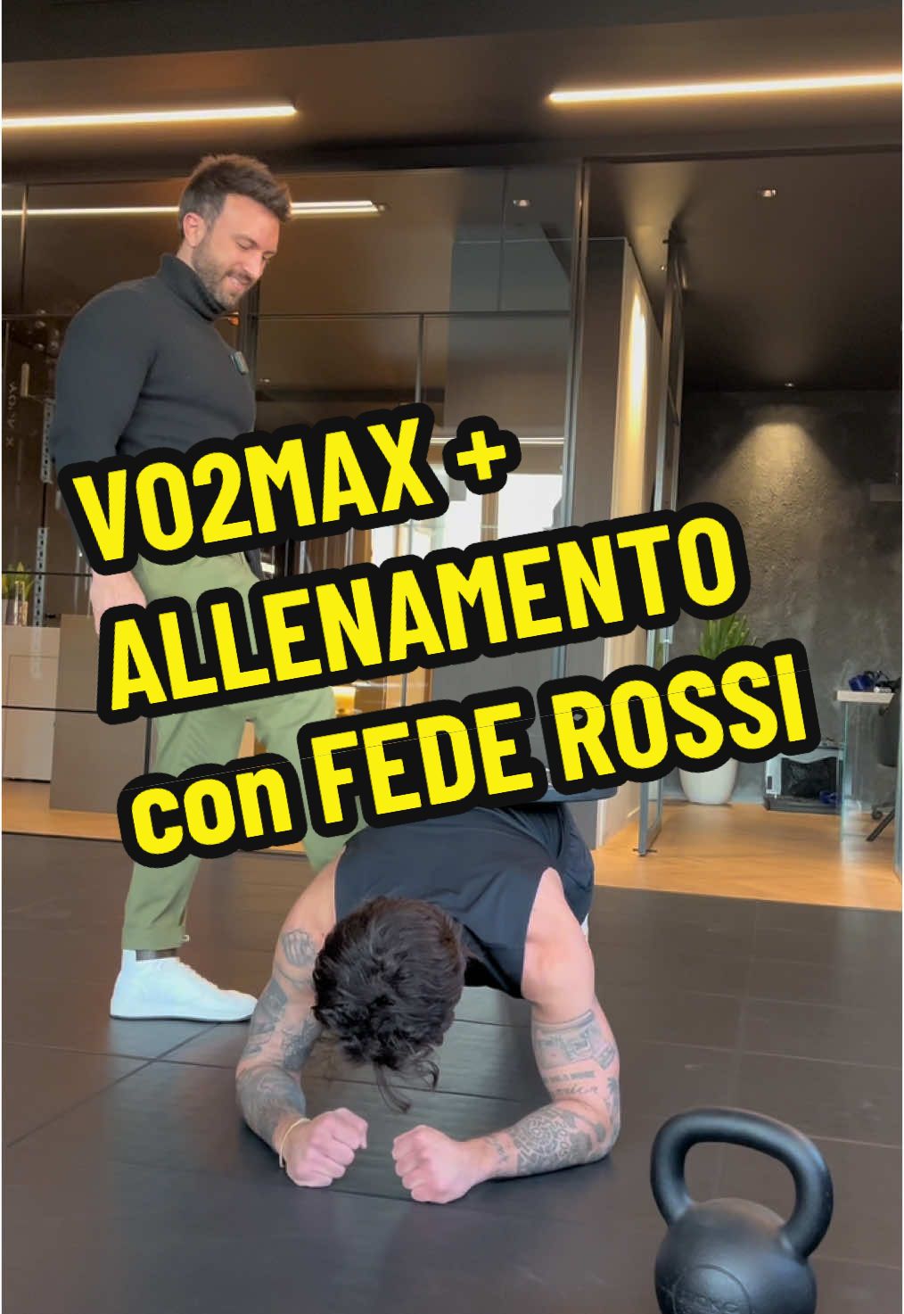 @Federico Rossi ha eseguito il il test del VO2MAX ed è andato alla grande!  Dopo, come ricompensa, gli ho fatto fare un bel circuito! 😂😎 In realtà come punizione visto che si è presentato al check fuori forma! Ma ora preparatevi alla body trasformation dei prossimi mesi.  E tu, sai cosa è il test del VO2MAX?  #federossi #biohacking #gym #mindset #coaching #vo2max 