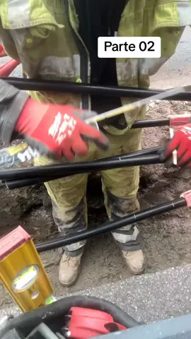 Emenda de cabo de alta. Parte 02. #paravoce #foryou #foryoupage #interesante #cortestendencia #eletrica #eletricaindustrial 