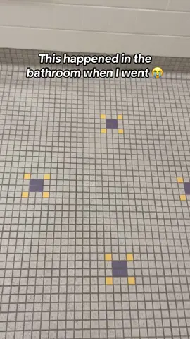 WHEN THERES RAIN 💀 @kfcradio (via:@Brantley campbell893) 