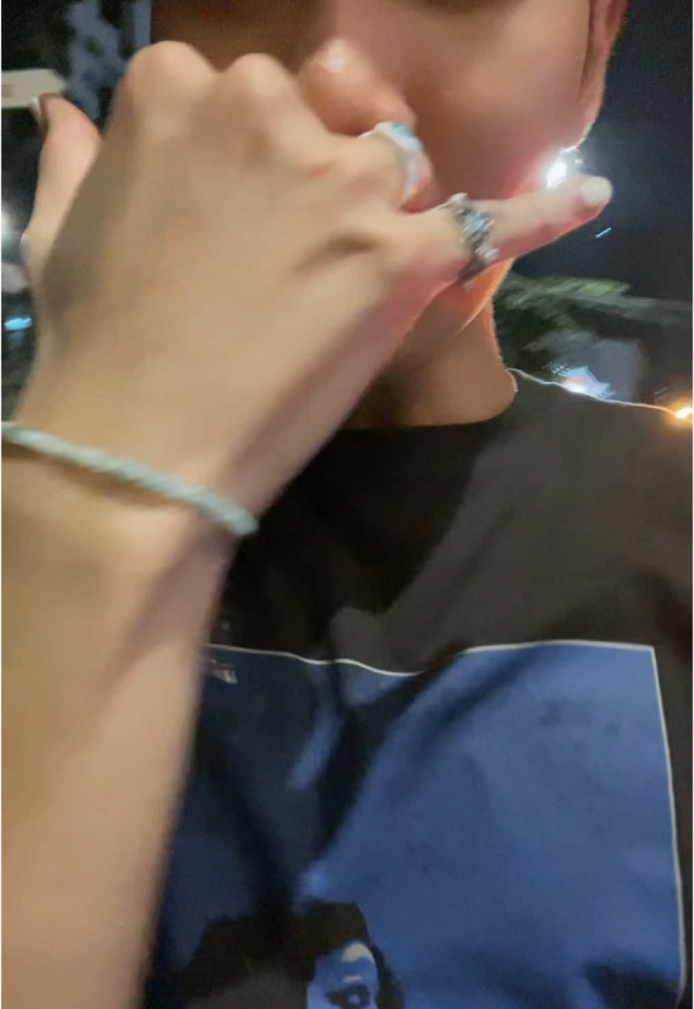 ไม่รุ้ๆ