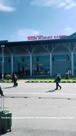 Bandara douw aturure nabire bandara terkeren dari seluruh bandara di papua#fypシ゚viral #tiktokindonesia #wonderfulindonesia 