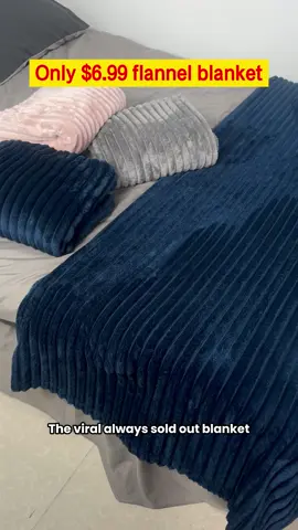 I am obsessed with this flannel  blanket!! You can enjoy a 10% discount by using the coupon code: VIPFF4AAZZGJ. Get it now! #fo#foryoupagei#tiktokshopy#fypl#blankete#bedroomdecoro#soft