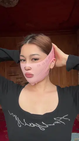 Jungshea V Line Face Strap – You Won’t Know the Results Until You Try! #skincare #doublechin #chinstrap #jawline #facelift #fyp #thatgirl #shopvideocarnival #facestrap #korsetwajah #TikTokShop 