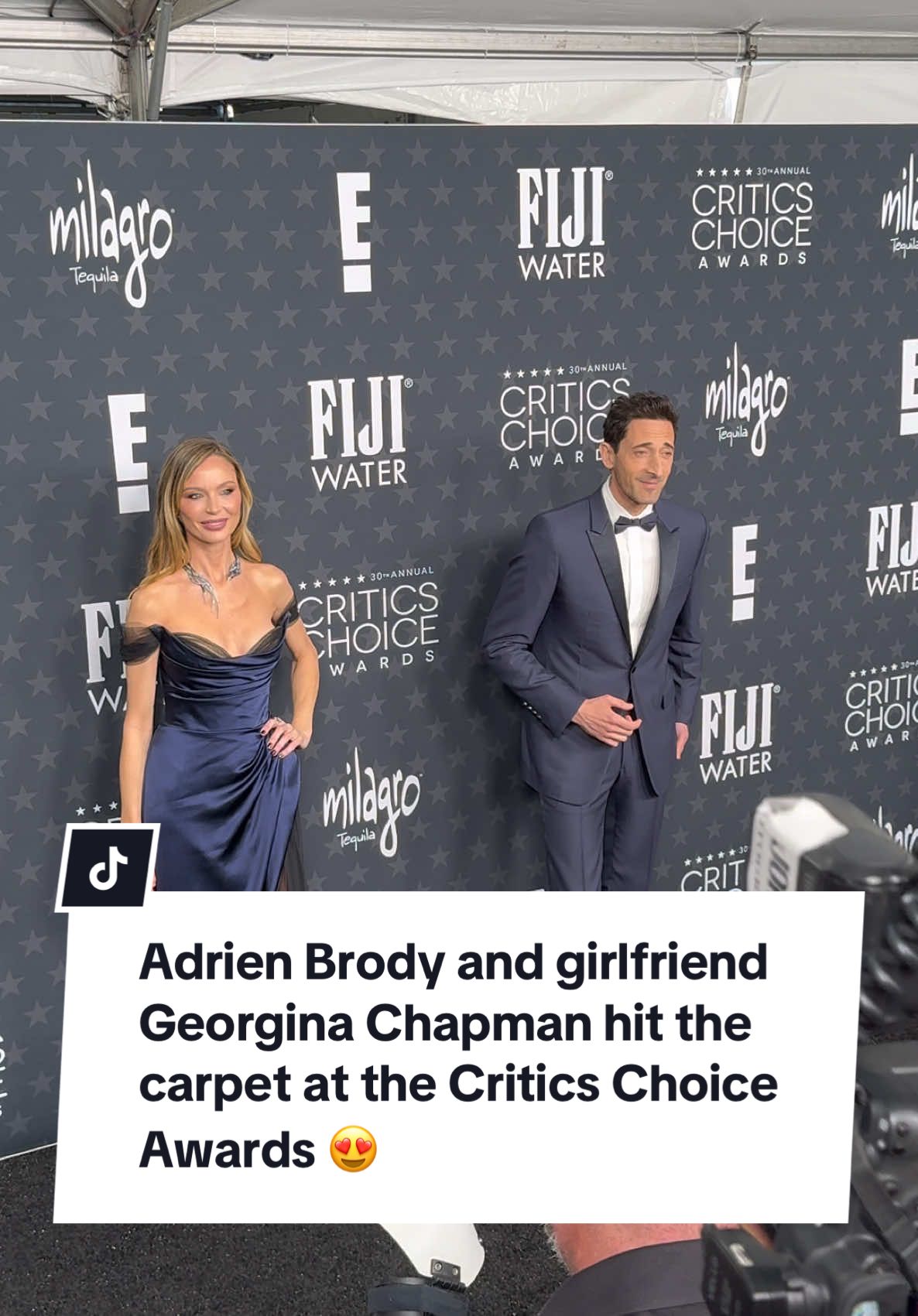 Adrien Brody and girlfriend Georgina Chapman hit the carpet at the Critics Choice Awards 😍 #adrienbrody #georginachapman #couple #criticschoiceawards #carpet 