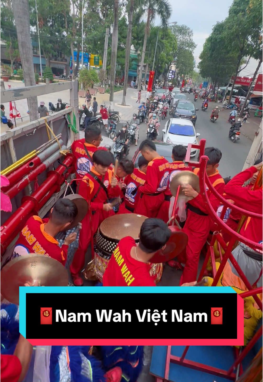 Trống Phật Sơn Truyền Thống ( hoạt náo trên xe lân ) 🤟🤩🤟 #🐉🇻🇳NamWahViệtNam🇻🇳🐉 #🐉🇻🇳XìDầu_Namwah🇻🇳🐉 #lân_sư_rồng_niềm_đam_mê_bất_tận #lân_sư_rồng #lânsưrồng #múalân #múalânsưrồng #drumliondance #trending #CapCut #xuhuong #hottrend #61binhduong #liondance #đammê #lsrvietnam #2025 #xuân #tết