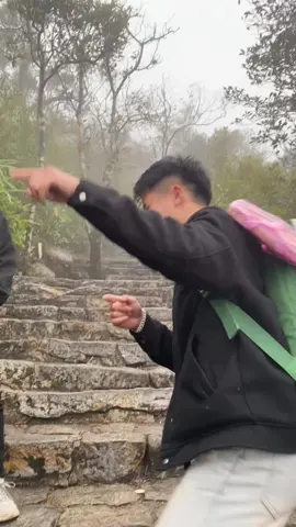 Leo Yên Tử Có Gì Vui 😆 Tiếng Gọi Nơi Hoang dã #chùayêntử #chùađồngyêntử #yêntử #vietnamtoiyeu #xuhuong 