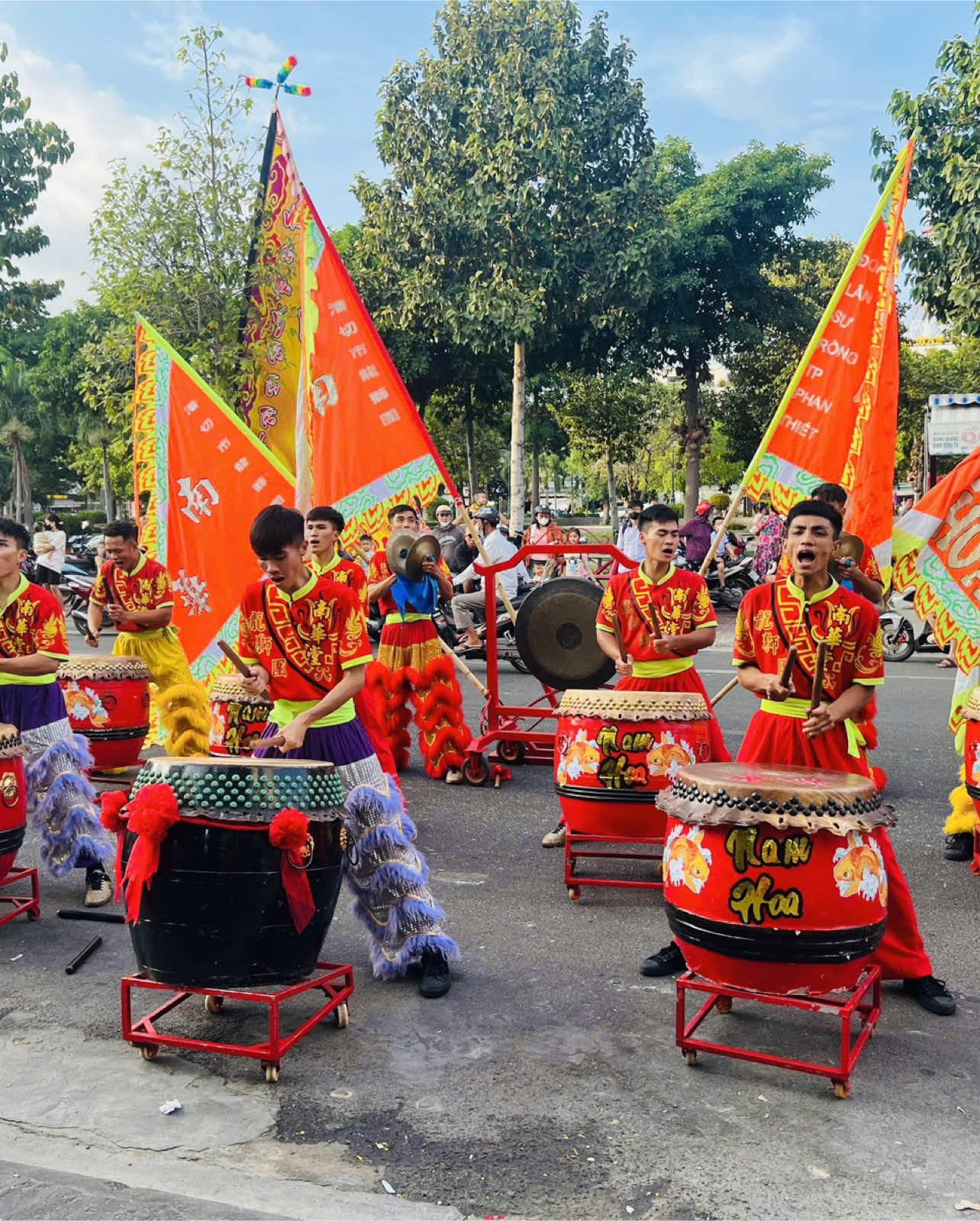 Trống Hội #namhoaphanthiết #lansurong #lansurongnamhoa #mualanphanthiet #lansurongniemdammebattan #lansurongvietnam #xuhuongtiktok #mualan #mualanvietnam #lân_sư_rồng_niềm_đam_mê_bất_tận 