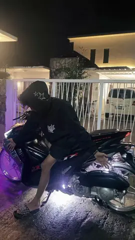 emng gua pikirin#hahaha😂😂😂 #xyzbca #pyfツ #fypp #aerox #aeroxmodifikasi 