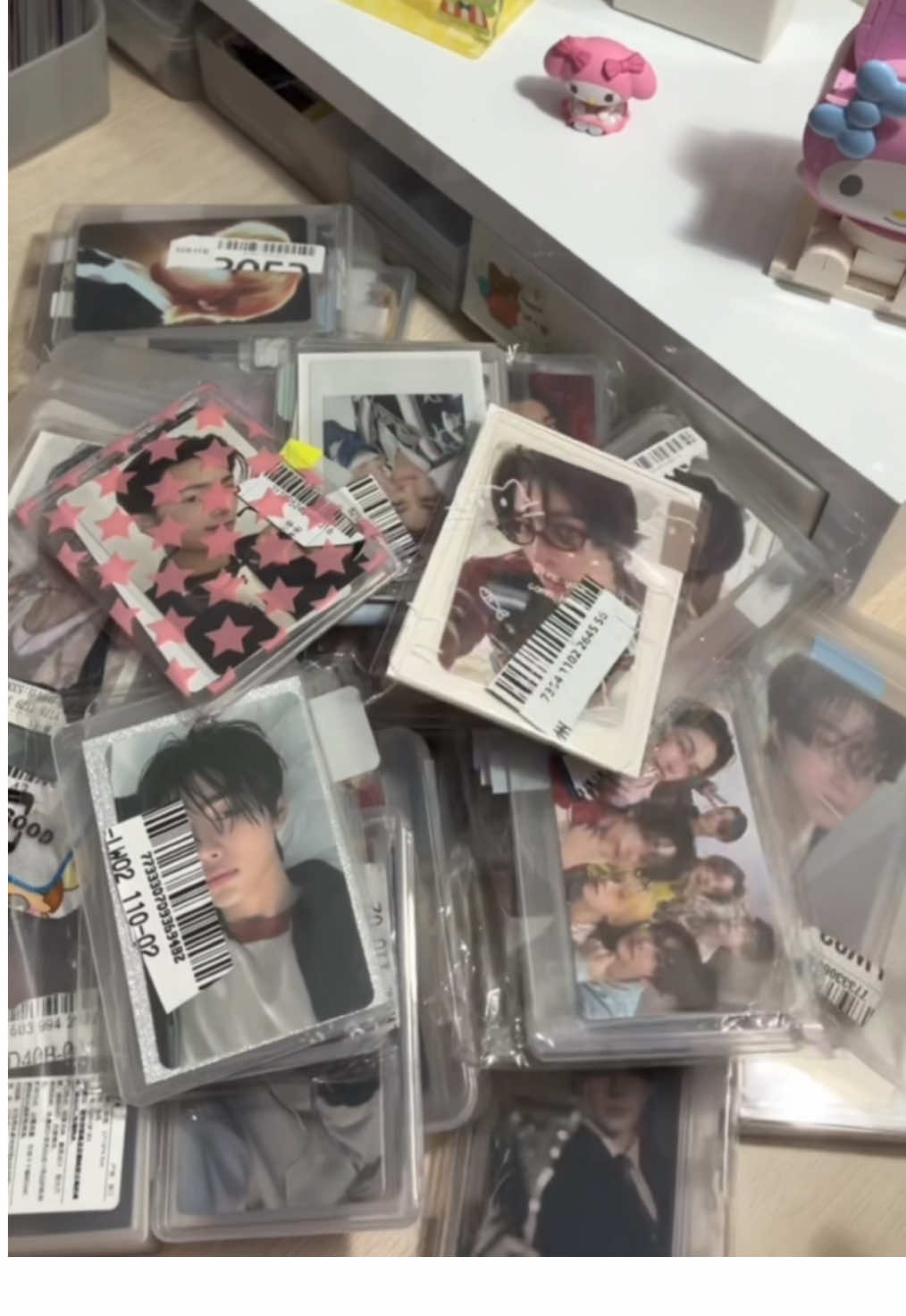 unboxing photocards from sellchin 🍥💭🫧 #grouporder #enhypenphotocards #enhypen #photocard #fyp #fypage #fypシ 