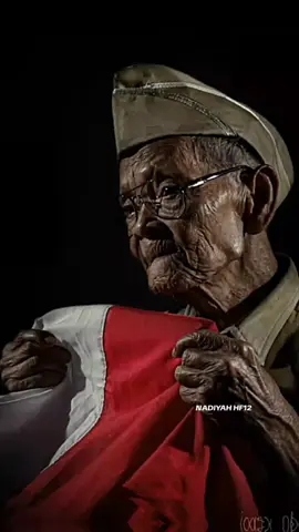 Merah Putih #merahputih  #bumipertiwi #rakyatindonesia #pemudapemudi #mahasiswa #buruh #ormas  #presidenprabowo #bangsaindonesia #pahlawan #tni #motisivasi #inspirasi #admingerindra 